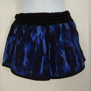 Lululemon Black/Blue Short Lined Shorts 6